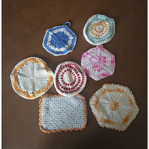 Lot of 7 Vtg Multicolor Crochet Hand Stitched‎ Floral Decor Pot Holders Doilies